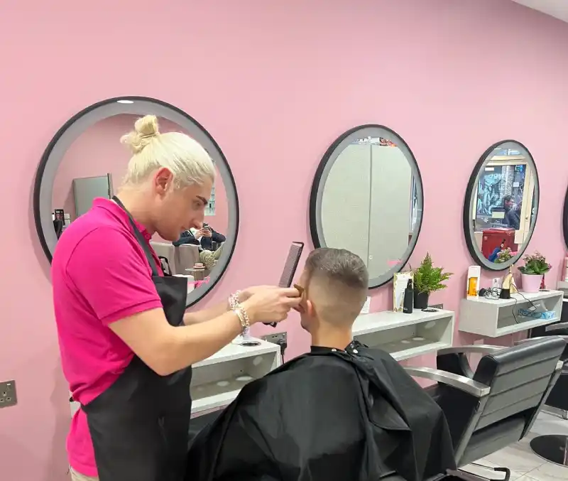 Men's Hiardresser in Staines